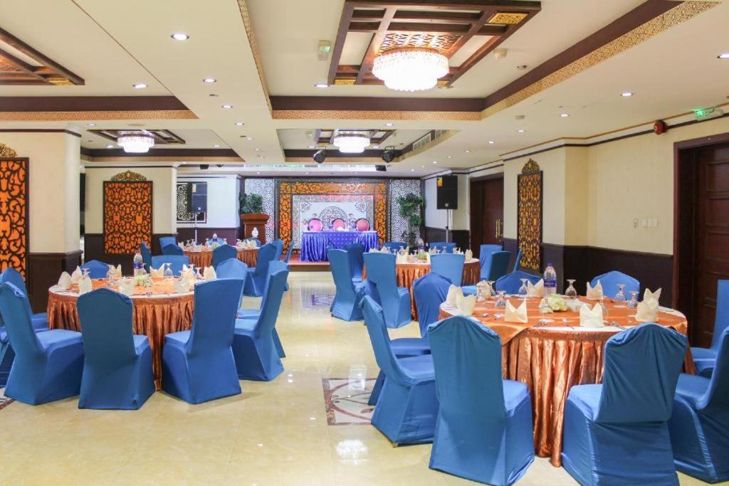 Clifton International Hotel Fujairah Exterior photo