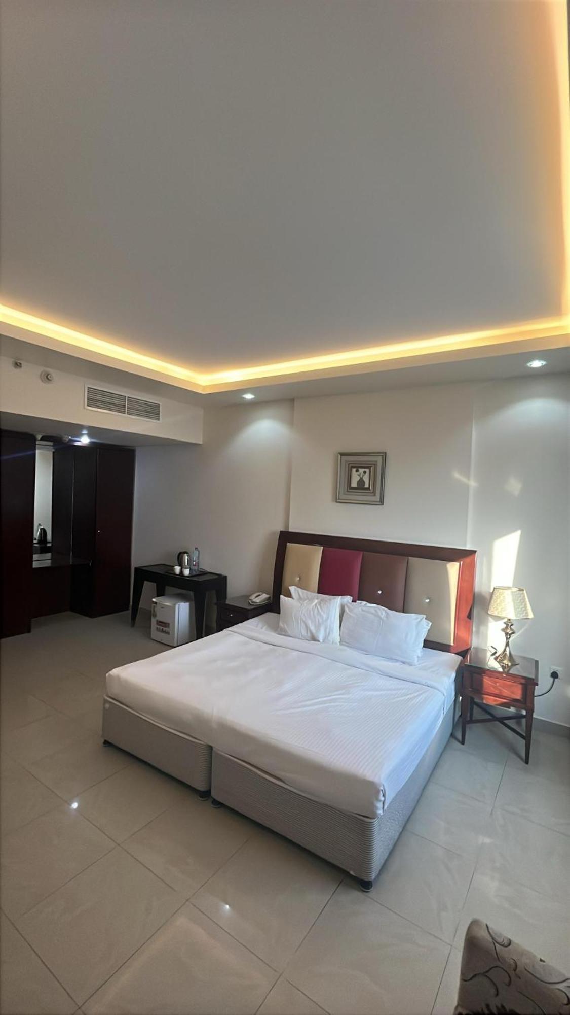Clifton International Hotel Fujairah Exterior photo
