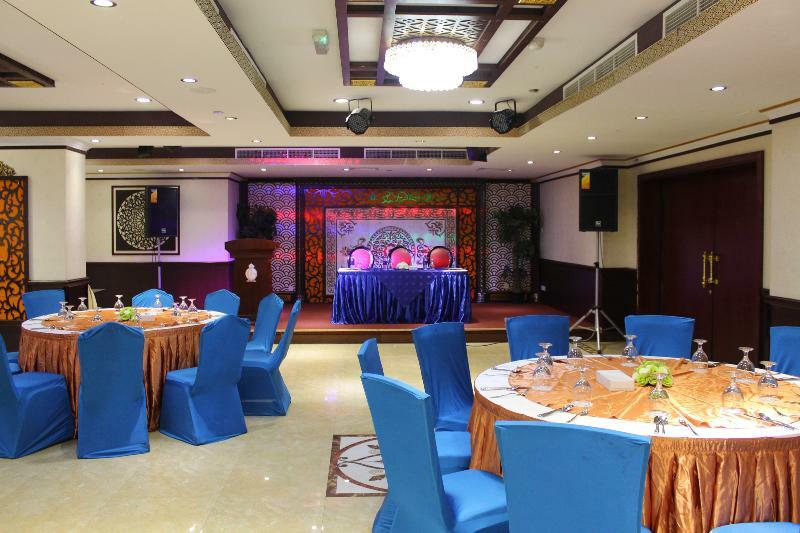 Clifton International Hotel Fujairah Exterior photo
